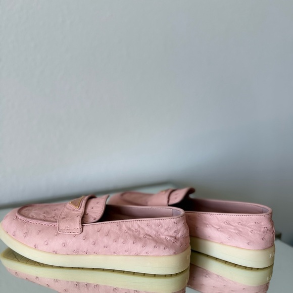 New PRADA Ostrich Leather Loafers $3,200 40 - Picture 8 of 12